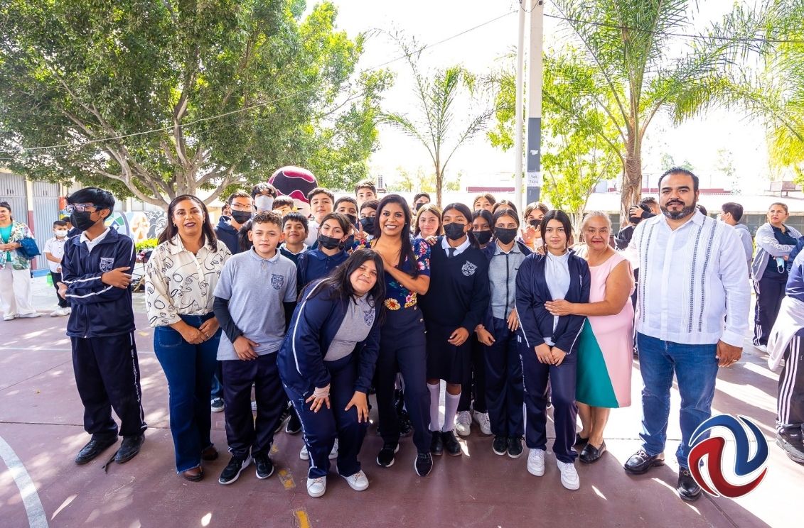 Llevan a secundarias el programa Jaque Mate a las Drogas